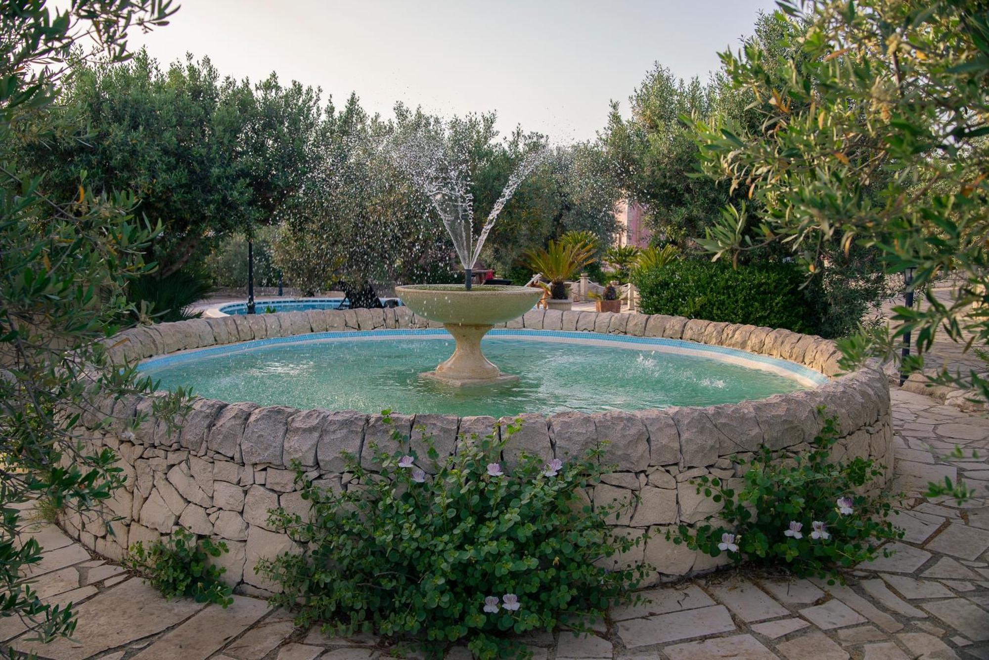 Dependance In Villa Con Piscina Ragusa Luaran gambar