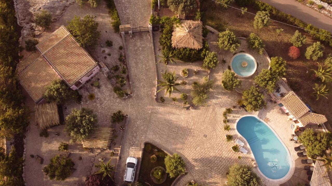 Dependance In Villa Con Piscina Ragusa Luaran gambar