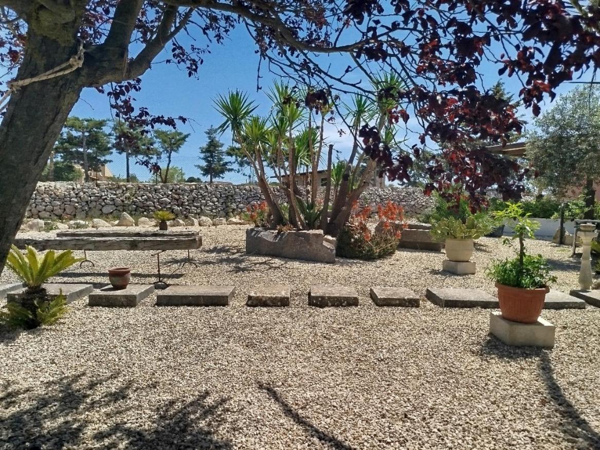 Dependance In Villa Con Piscina Ragusa Luaran gambar