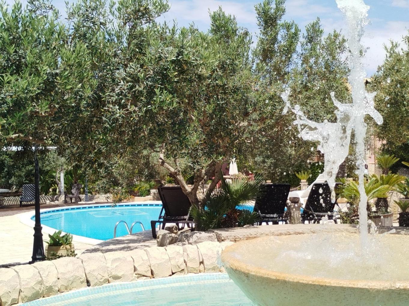 Dependance In Villa Con Piscina Ragusa Luaran gambar
